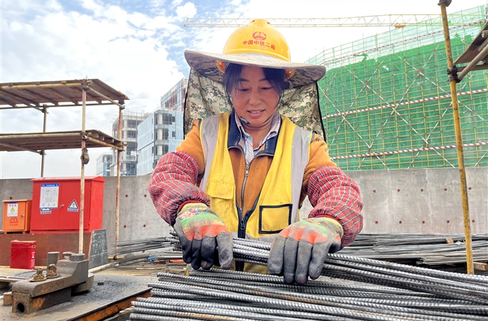 “双节”守岗,为国庆生
